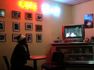 Illustration for article titled Race in Cuba: Images of Cuban Life